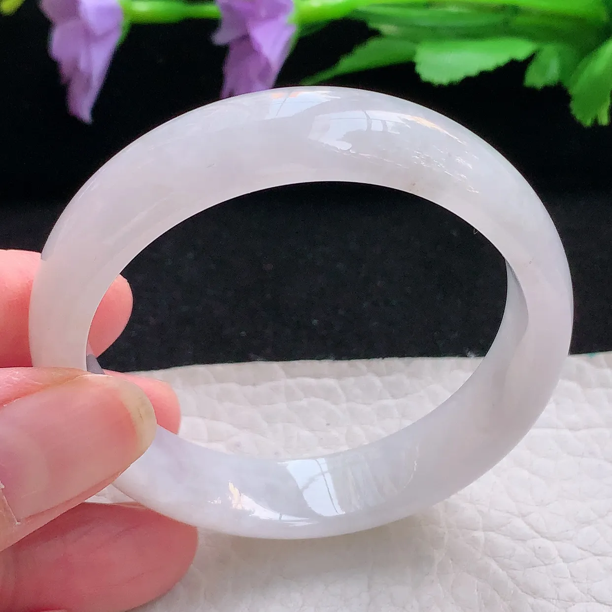 z自然光54*48.5*12.2*6.2贵妃镯 天然缅甸翡翠纯美白月光清秀蛋形玉手镯 玉手环