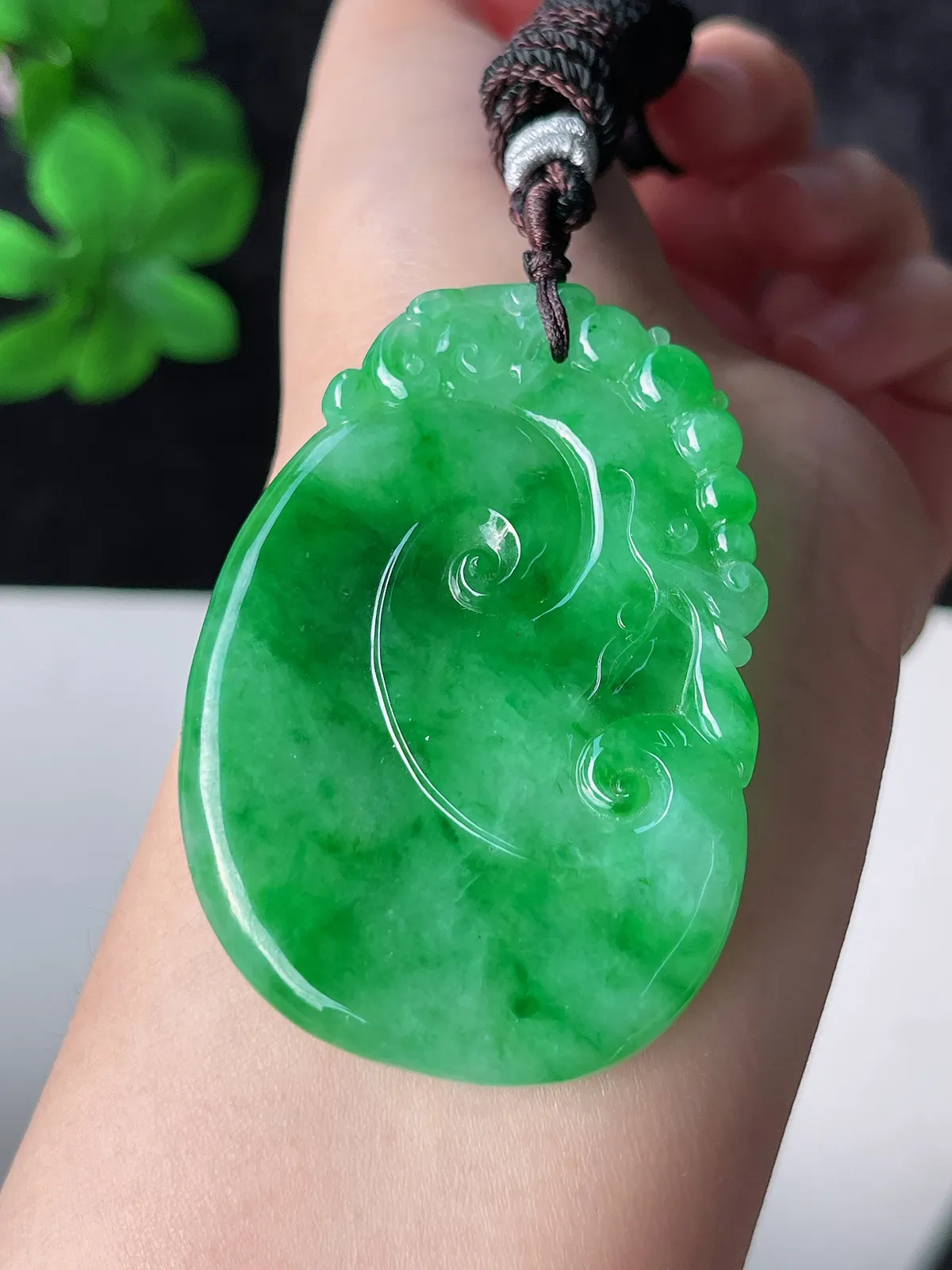 翡翠糯化种绿色如意