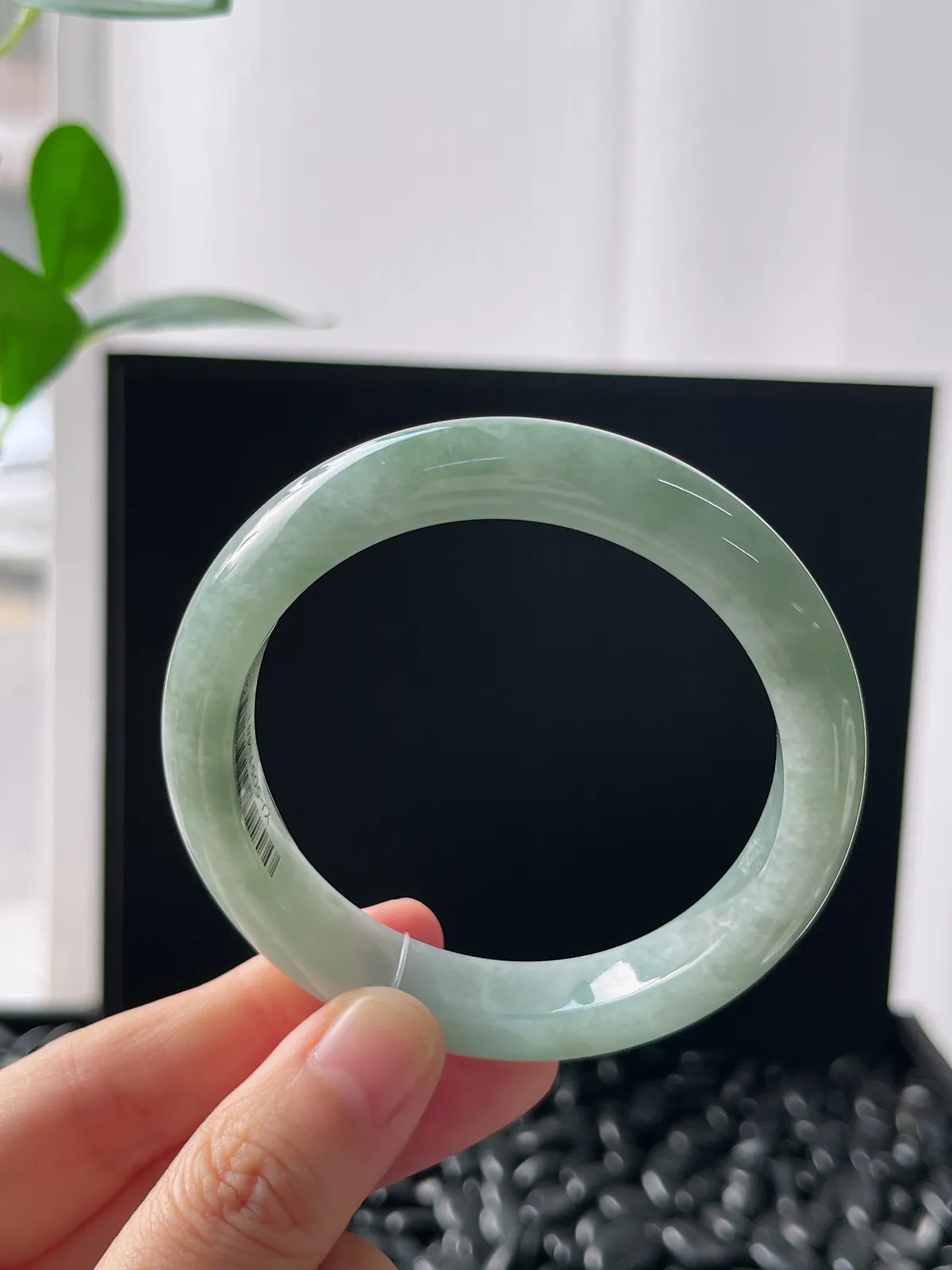 正圈54圈口，翡翠糯化种绿色手镯