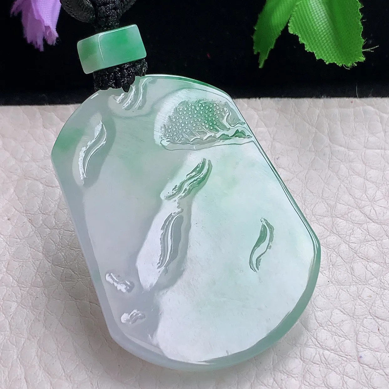 yl自然光50*38*6天然缅甸翡翠冰透绿花观音菩萨吊坠自在菩萨项坠