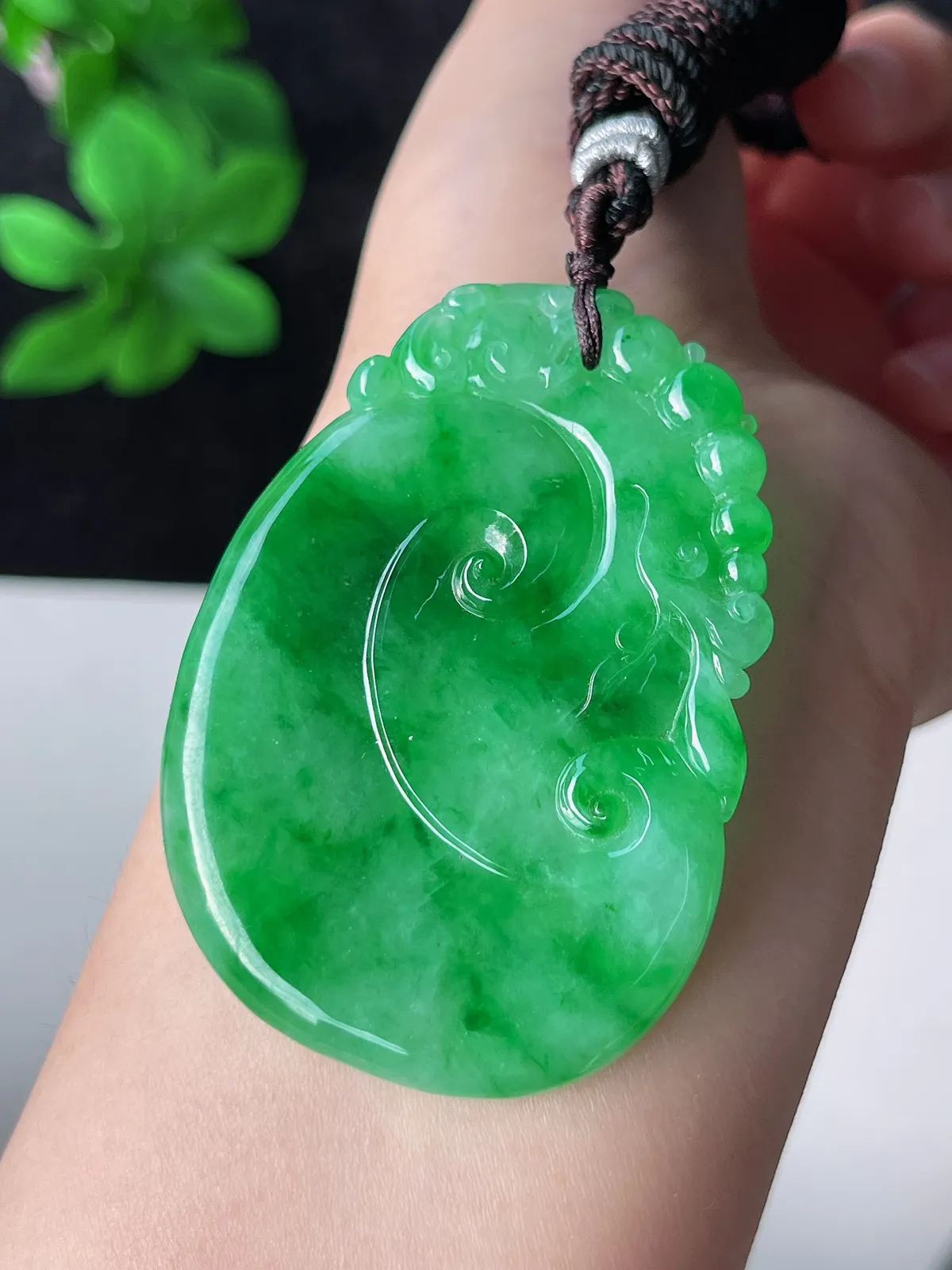 翡翠糯化种绿色如意