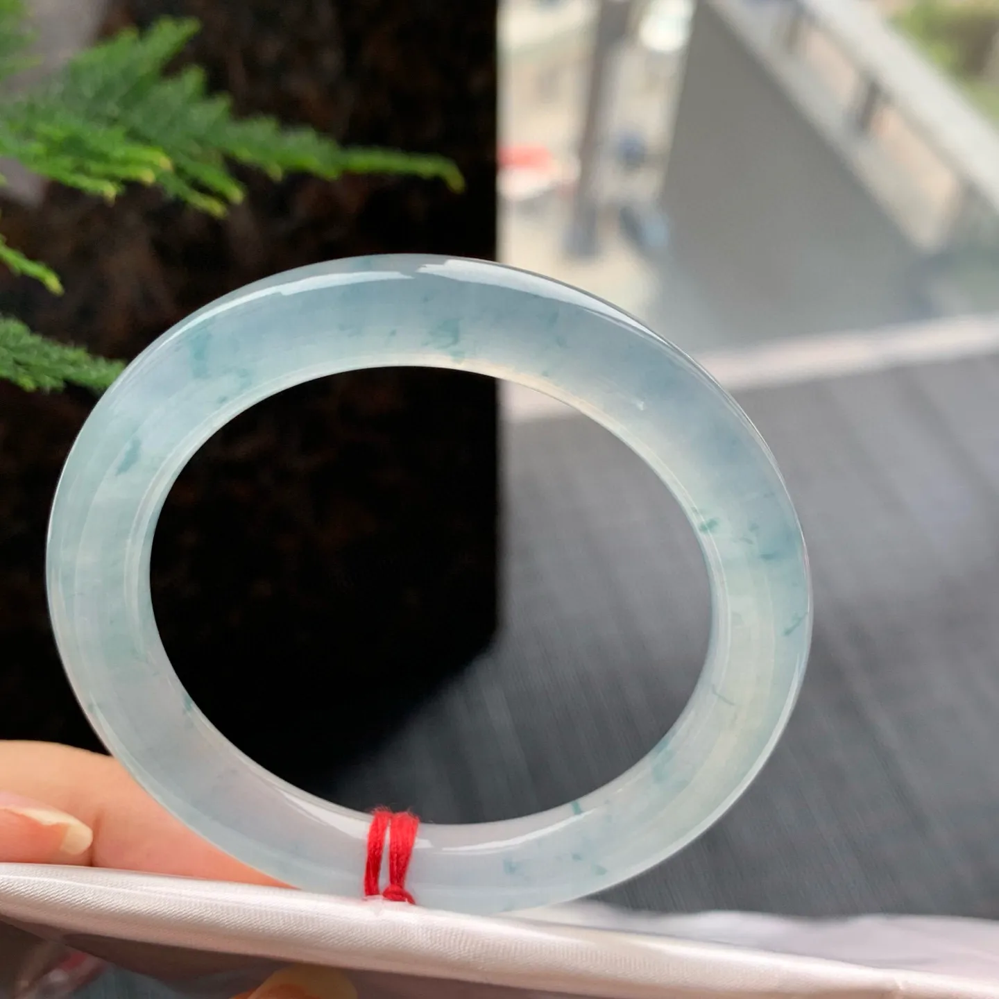 圆条冰玻飘花 无瑕 尺寸:50.2/8.6 花美 起荧光