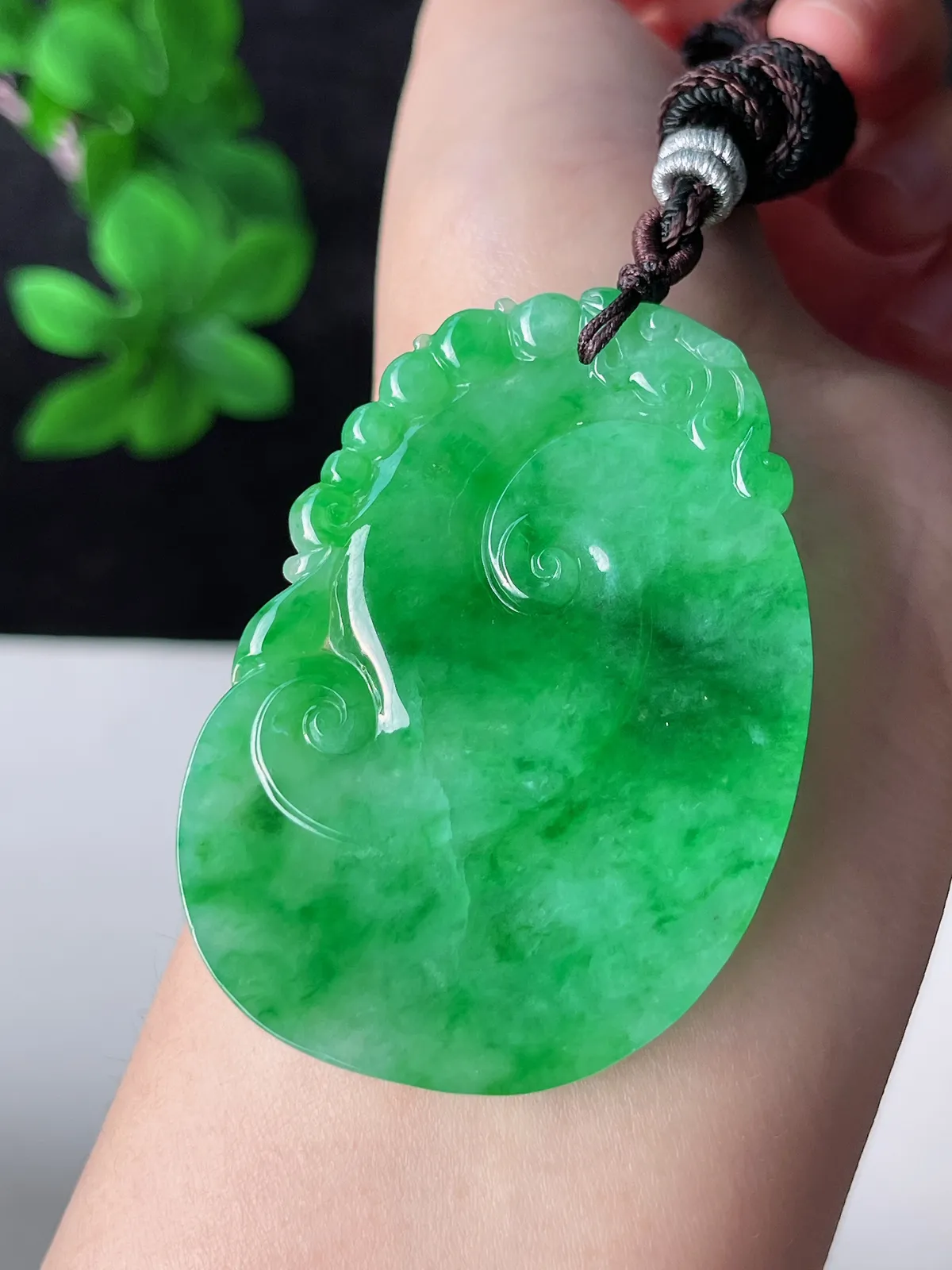 翡翠糯化种绿色如意