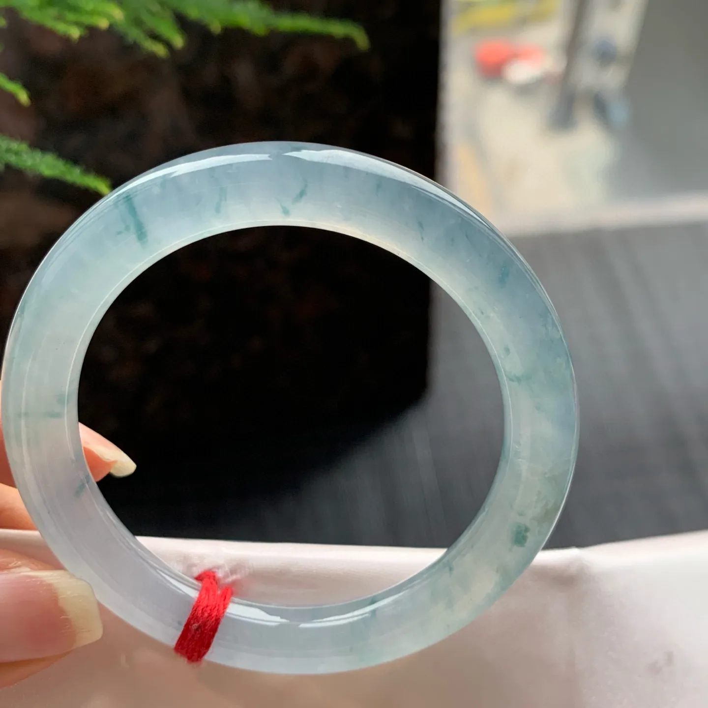 圆条冰玻飘花 无瑕 尺寸:50.2/8.6 花美 起荧光