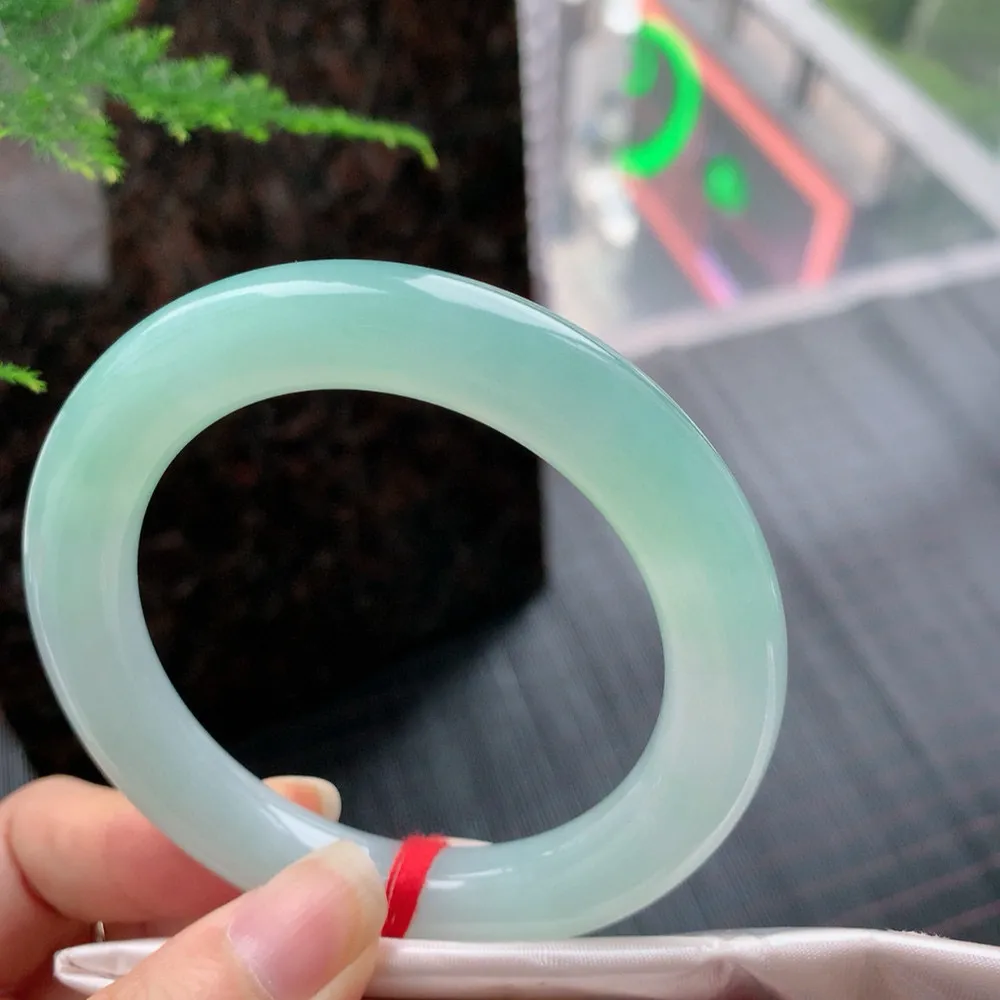 圆条高冰甜绿 无瑕 尺寸:55.1/10.8 种色兼备️️