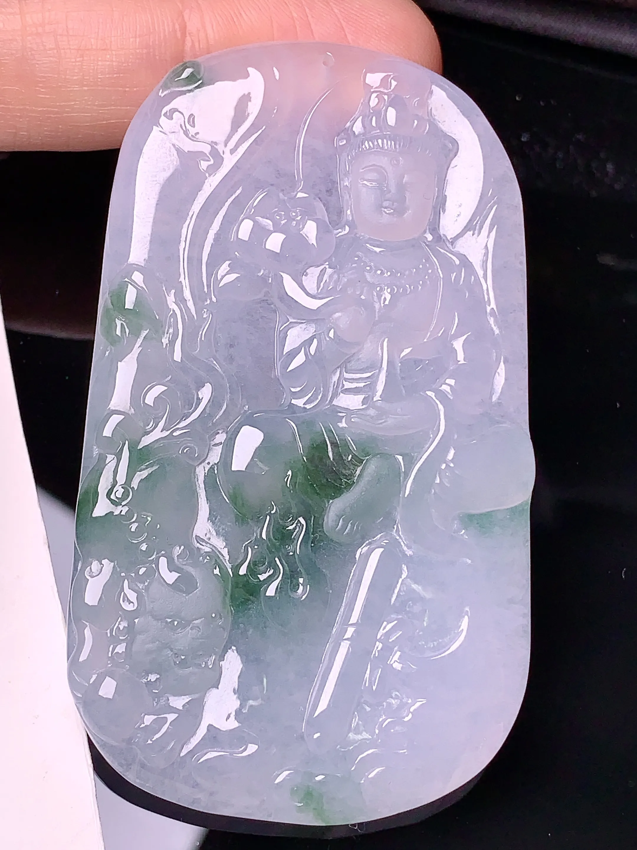 冰种飘绿文殊观音菩萨吊坠 玉质细腻 水润亮眼 色泽艳丽 整体尺寸65.2*38*5.2