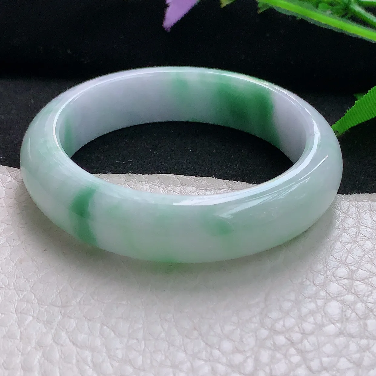 xh小圈口51*13.3*8.3平安镯 天然缅甸翡翠秀气春带彩正圈珠宝玉手镯