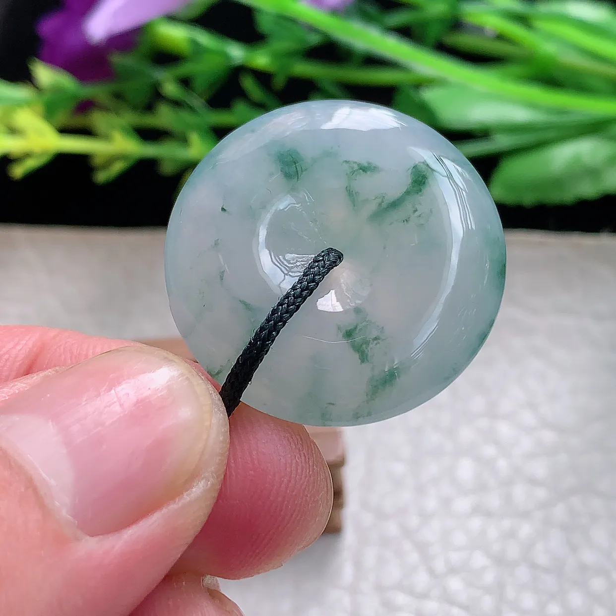 gp自然光27.6*6天然缅甸翡翠冰胶饱满飘花平安扣 玉扣玉吊坠