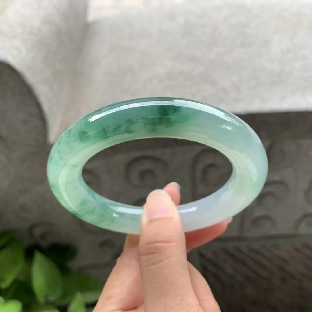 圈口55.8-12.1 【冰飘绿花圆条手镯】圆条55 56可戴