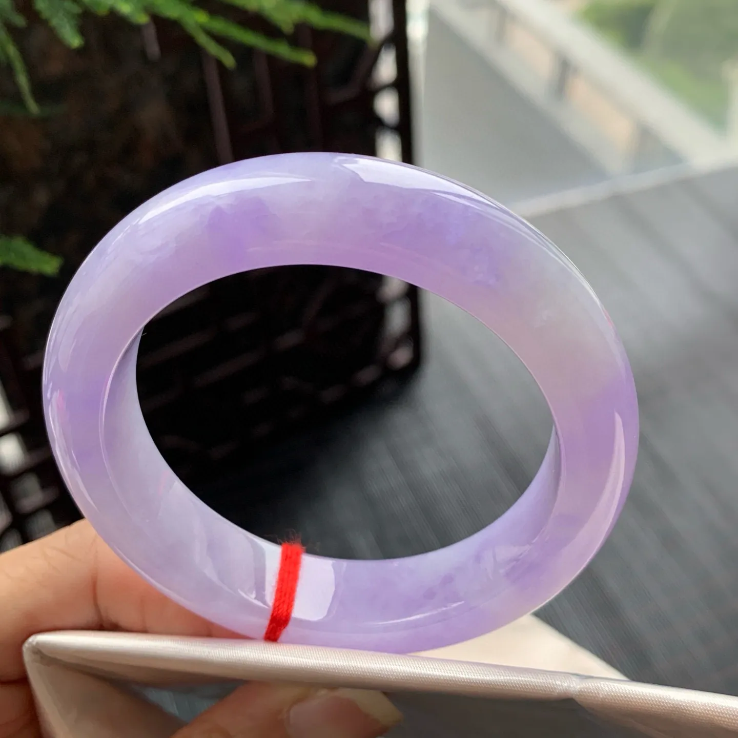 正圈满色紫罗兰 天然紫色晶体结构 尺寸:54.4/13.5/9.4 超美