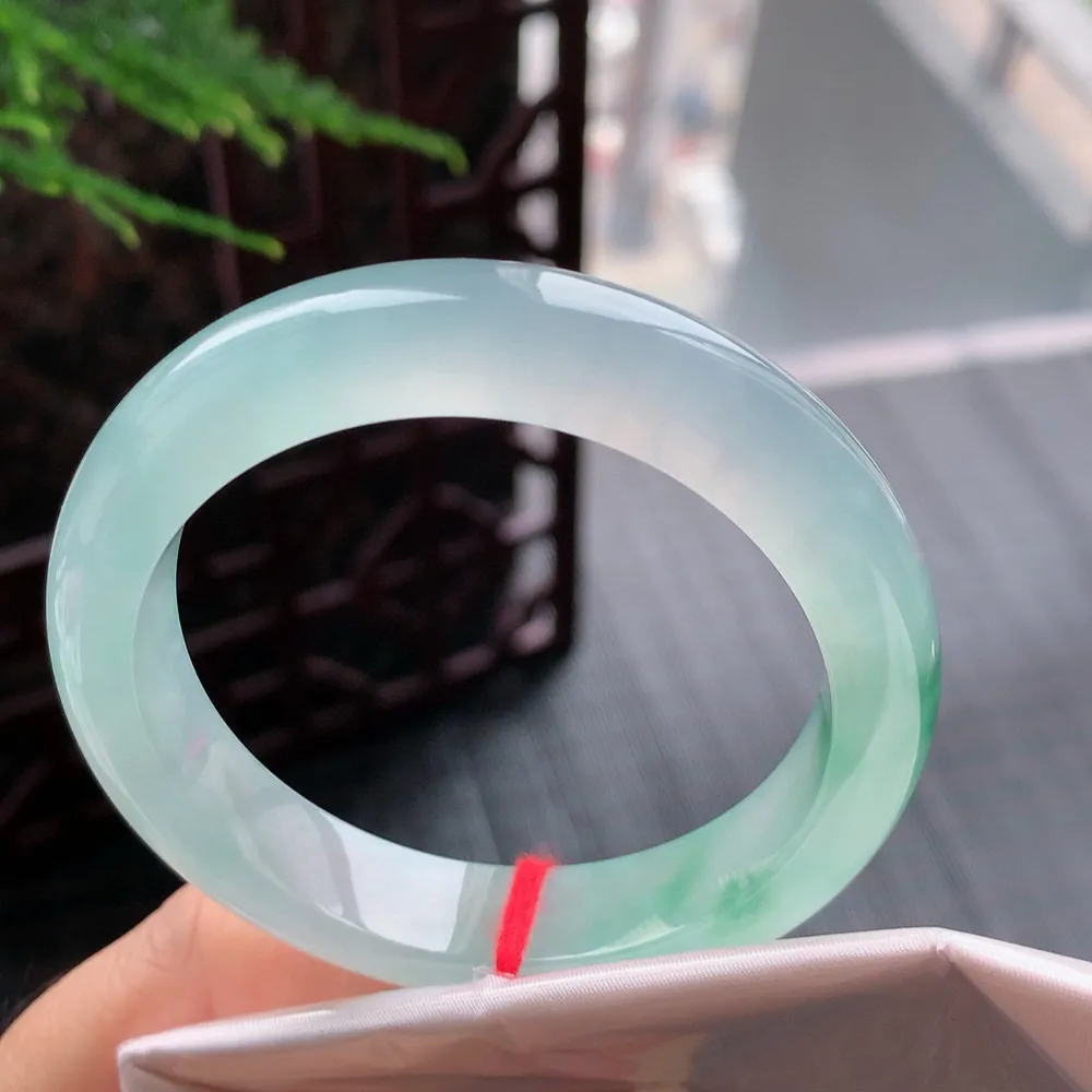 正圈冰绿 一丝冰丝  尺寸:51.1/11.7/8.2 起光起胶