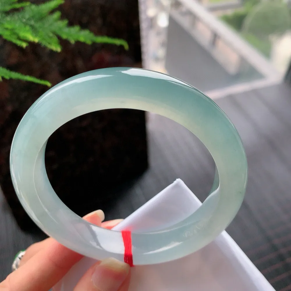 正圈高冰蓝绿 无瑕 尺寸:60.4/12.1/10.4 种色俱佳️️