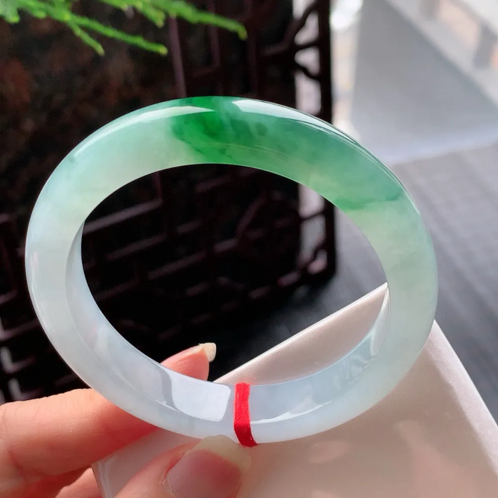 正圈高冰绿 无瑕 尺寸:56.6/11.6/8.5 种色兼备️️