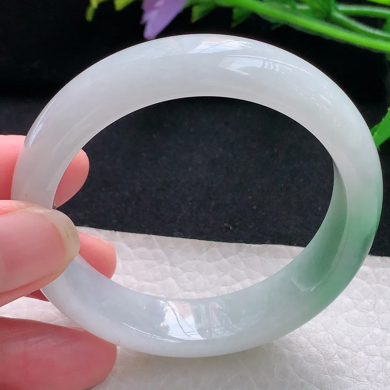 yh小圈口51.5*13.5*7.5平安镯 天然缅甸翡翠秀气飘绿宽边珠宝玉手镯 玉手环