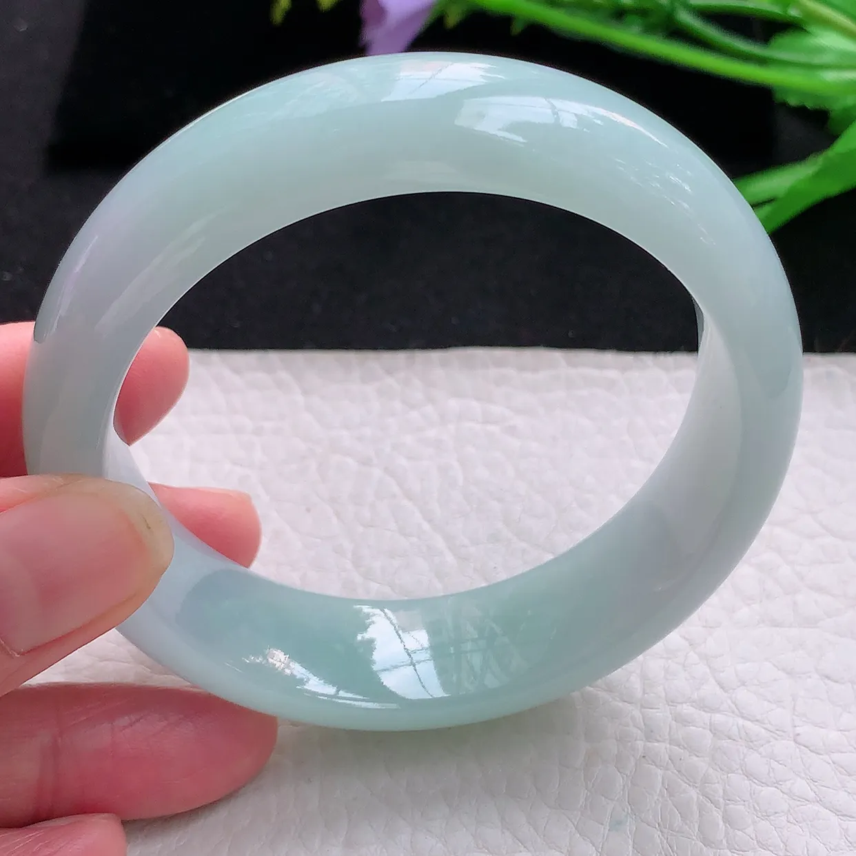 hy自然光59*17*8.6轮胎镯 天然缅甸翡翠浅绿胶感宽边珠宝玉手镯 玉手环