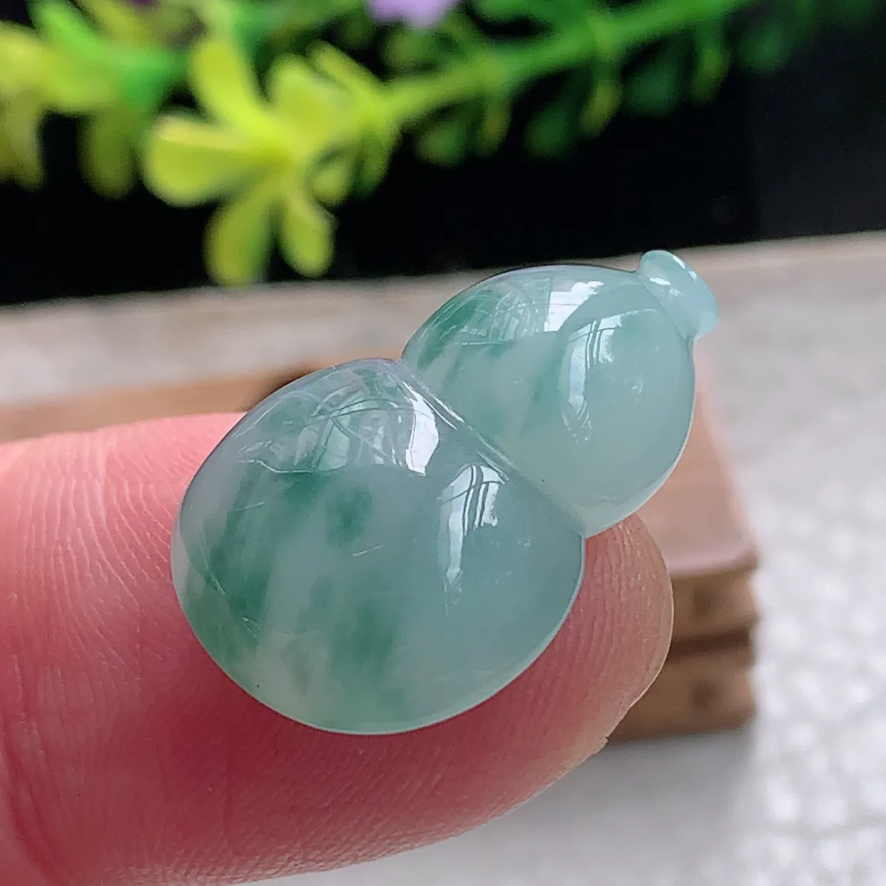 lz自然光22.8*14.6*6天然缅甸翡翠冰飘花饱满葫芦 玉葫芦玉吊坠