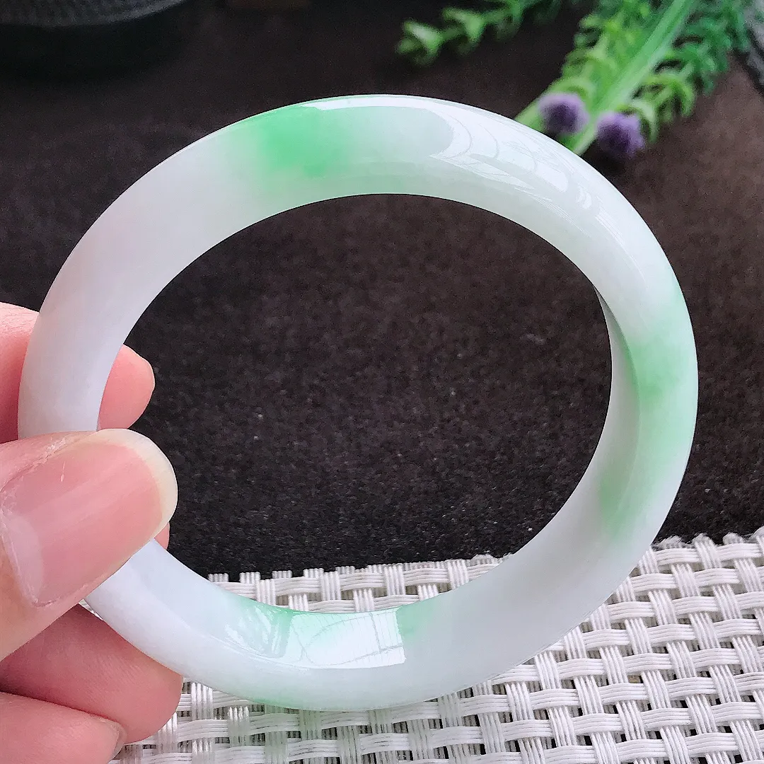 自然光56.8/12.3/8.3老坑精美冰润白底青飘阳绿手镯宽边翡翠玉镯手环