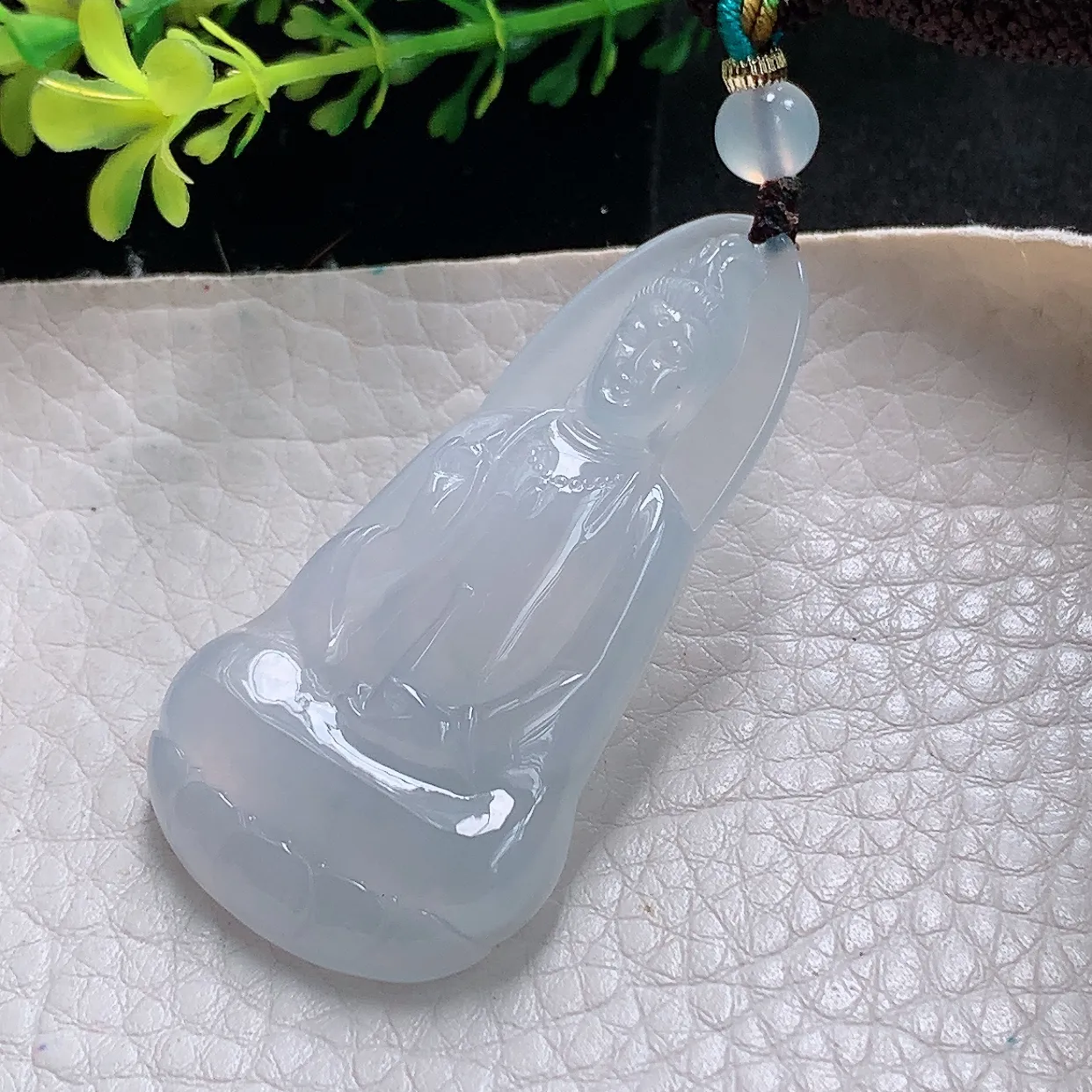 lz自然光52.5*26*5.6天然缅甸翡翠冰透素面观音 玉观音玉吊坠