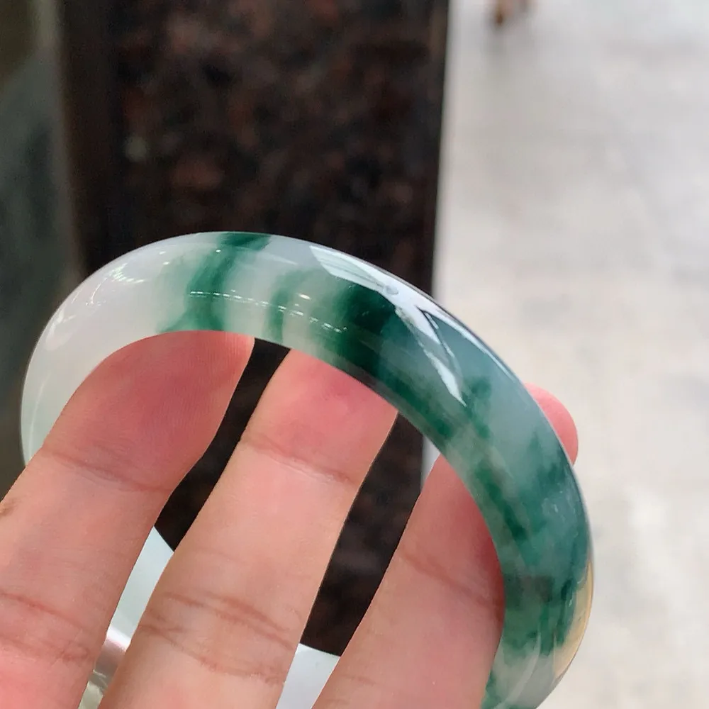 正圈冰飘花 无瑕 尺寸:55.4/12.2/7.9 花美️️