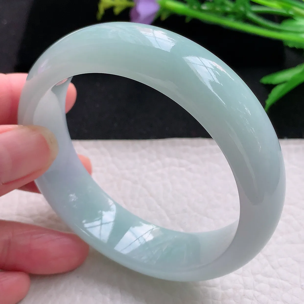 hy自然光59*17*8.6轮胎镯 天然缅甸翡翠浅绿胶感宽边珠宝玉手镯 玉手环