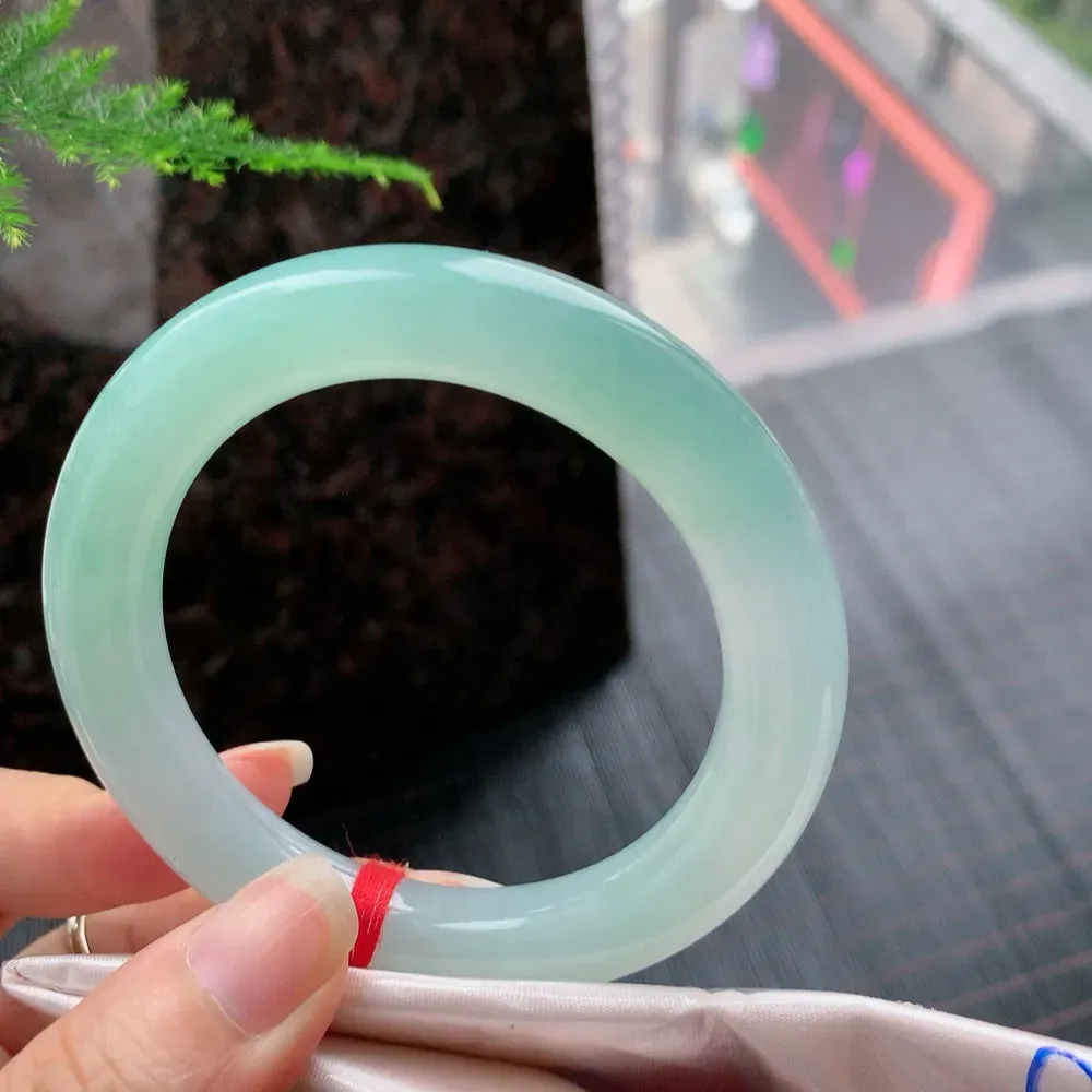 圆条高冰甜绿 无瑕 尺寸:55.1/10.8 种色兼备️️