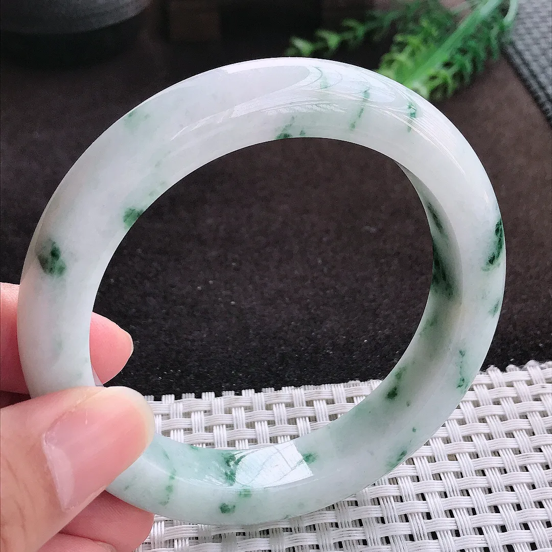 自然光60.5/12.5/10老坑精美温润飘花大圈口手镯宽边翡翠玉镯手环