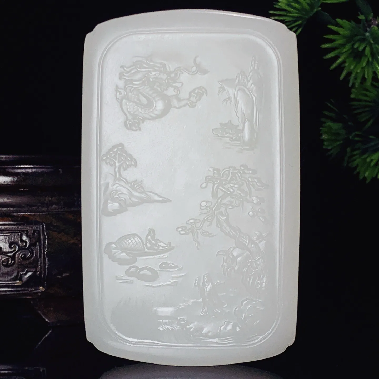 新疆和田玉羊脂白玉五方佛手把牌。尺寸90/55/17重213克 白度一级。无裂无杂 玉质细腻油润 底色纯净 脂粉好，品质好。lt251027