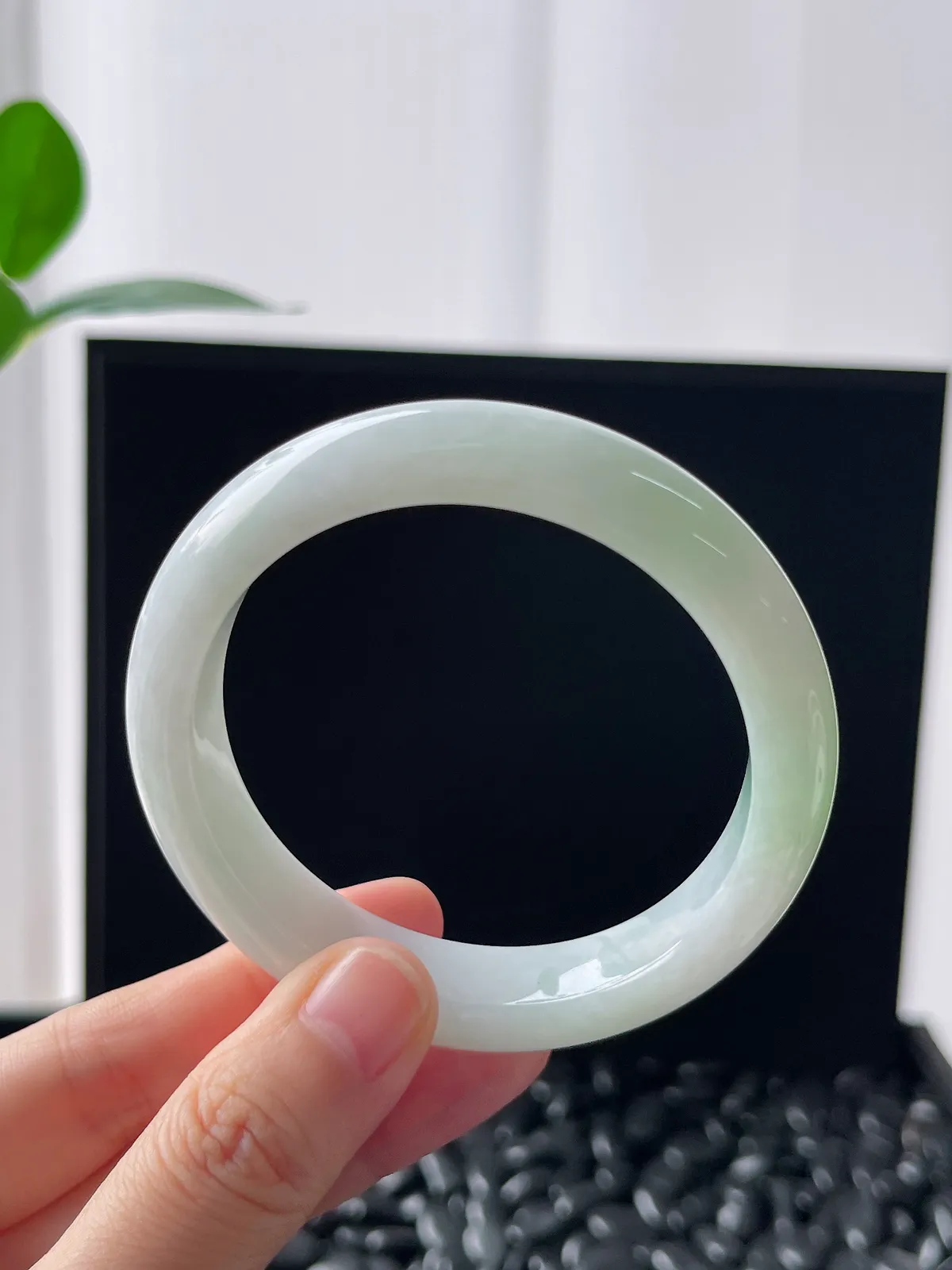 正圈54圈口，翡翠糯化种飘花手镯