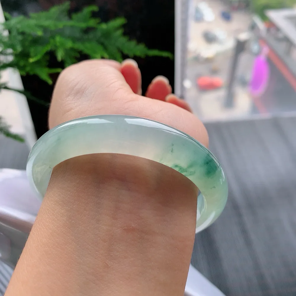 正圈冰玻飘花 无瑕 尺寸:58.1/12.8/8.5 花美 种水好️️