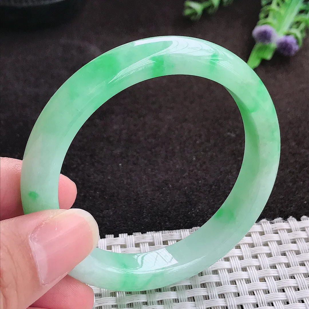 自然光54/10.2/7.8老坑精美温润飘阳绿手镯宽边翡翠玉镯手环