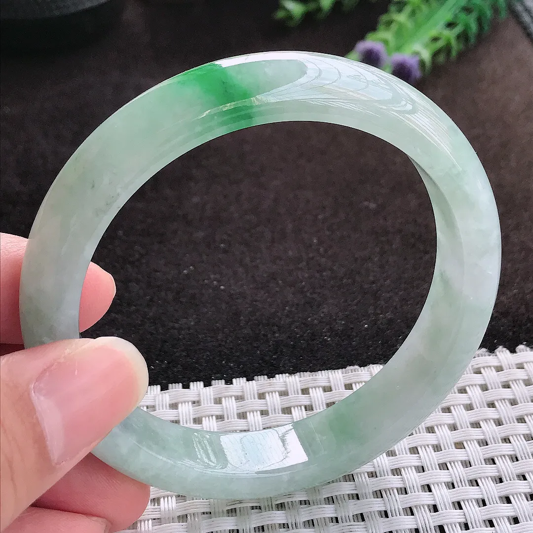 自然光59/12.3/8老坑冰润起胶飘阳绿手镯宽边翡翠玉镯手环