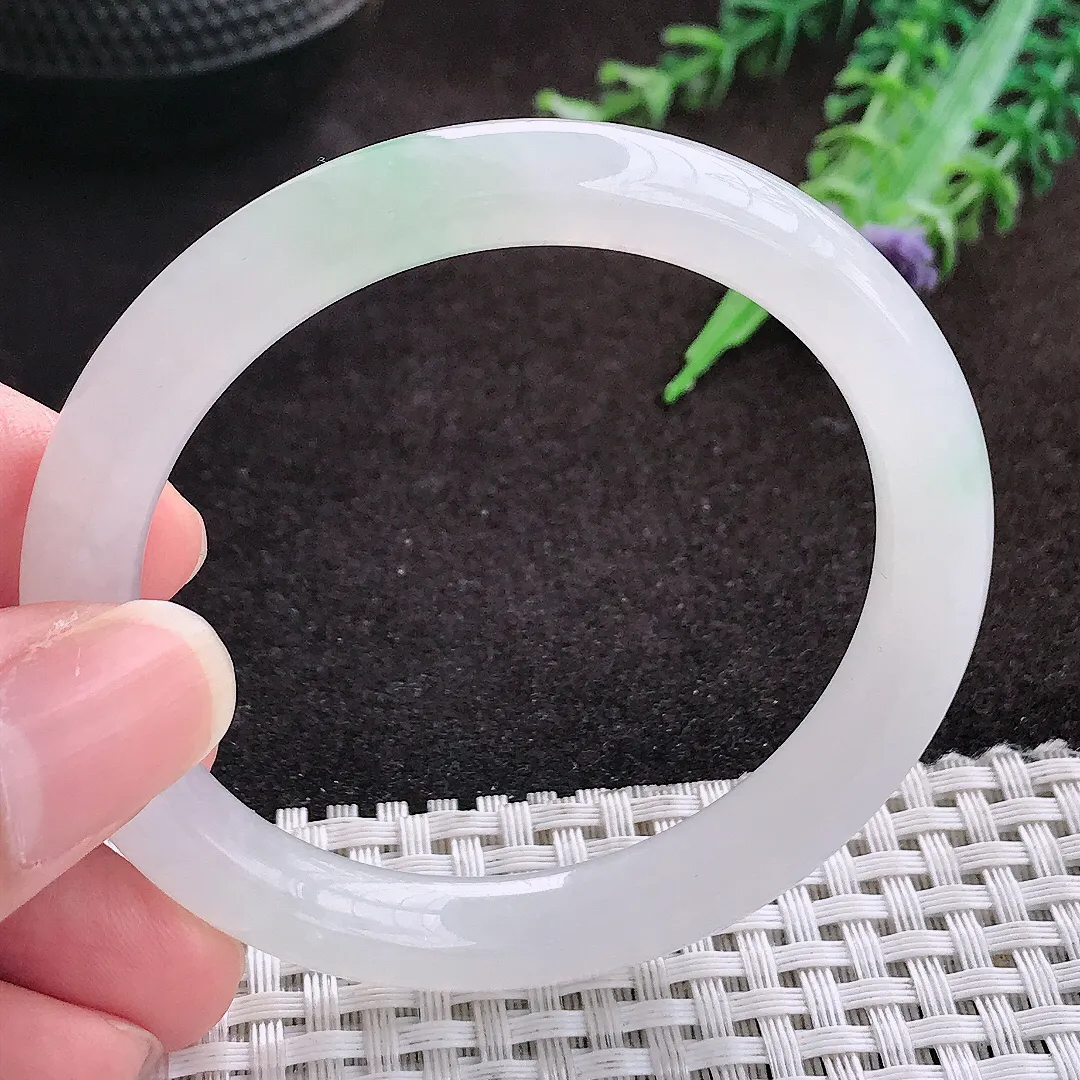 自然光51.5/8.5/8老坑冰胶果冻飘绿圆条手镯翡翠玉镯手环