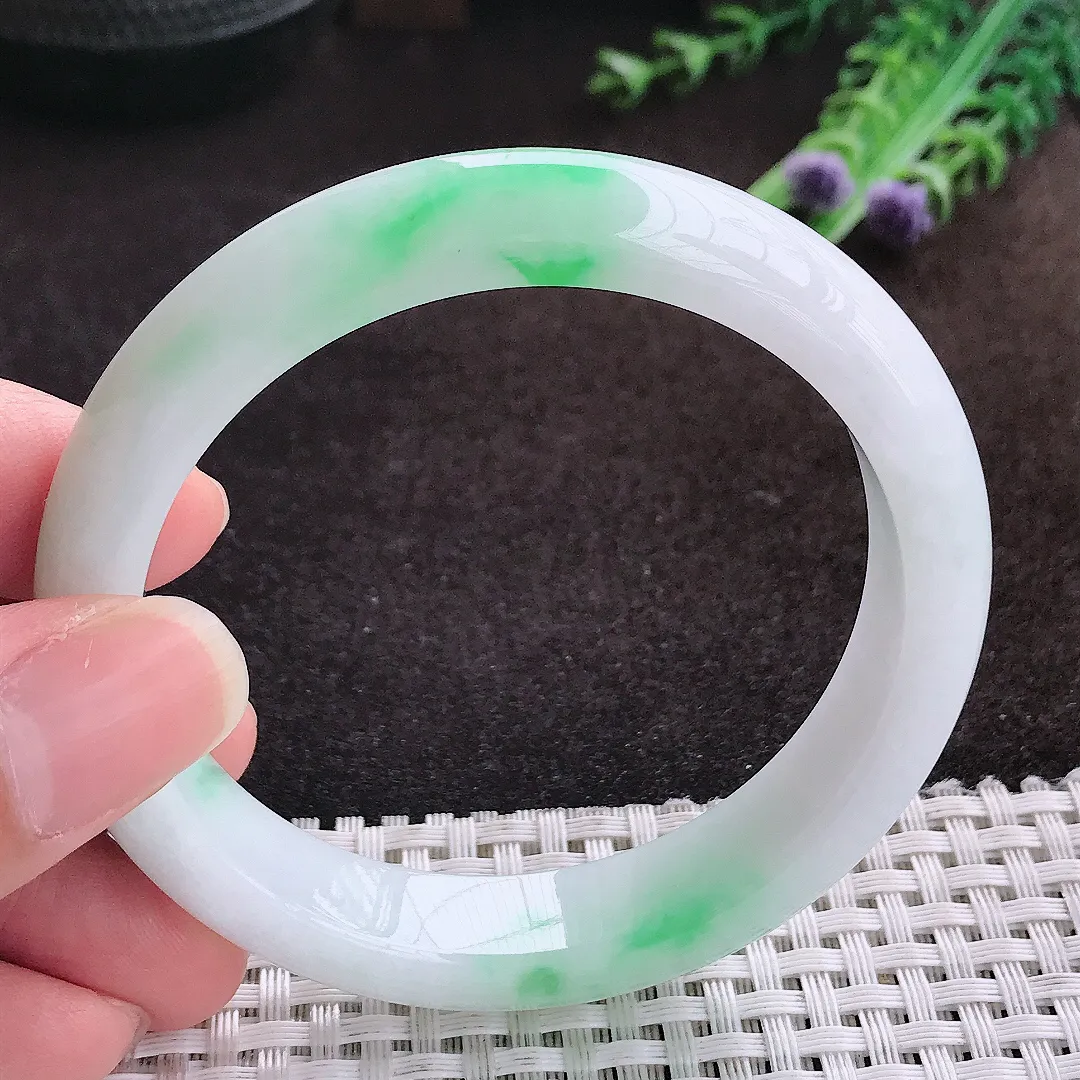 自然光56.8/12.3/8.3老坑精美冰润白底青飘阳绿手镯宽边翡翠玉镯手环