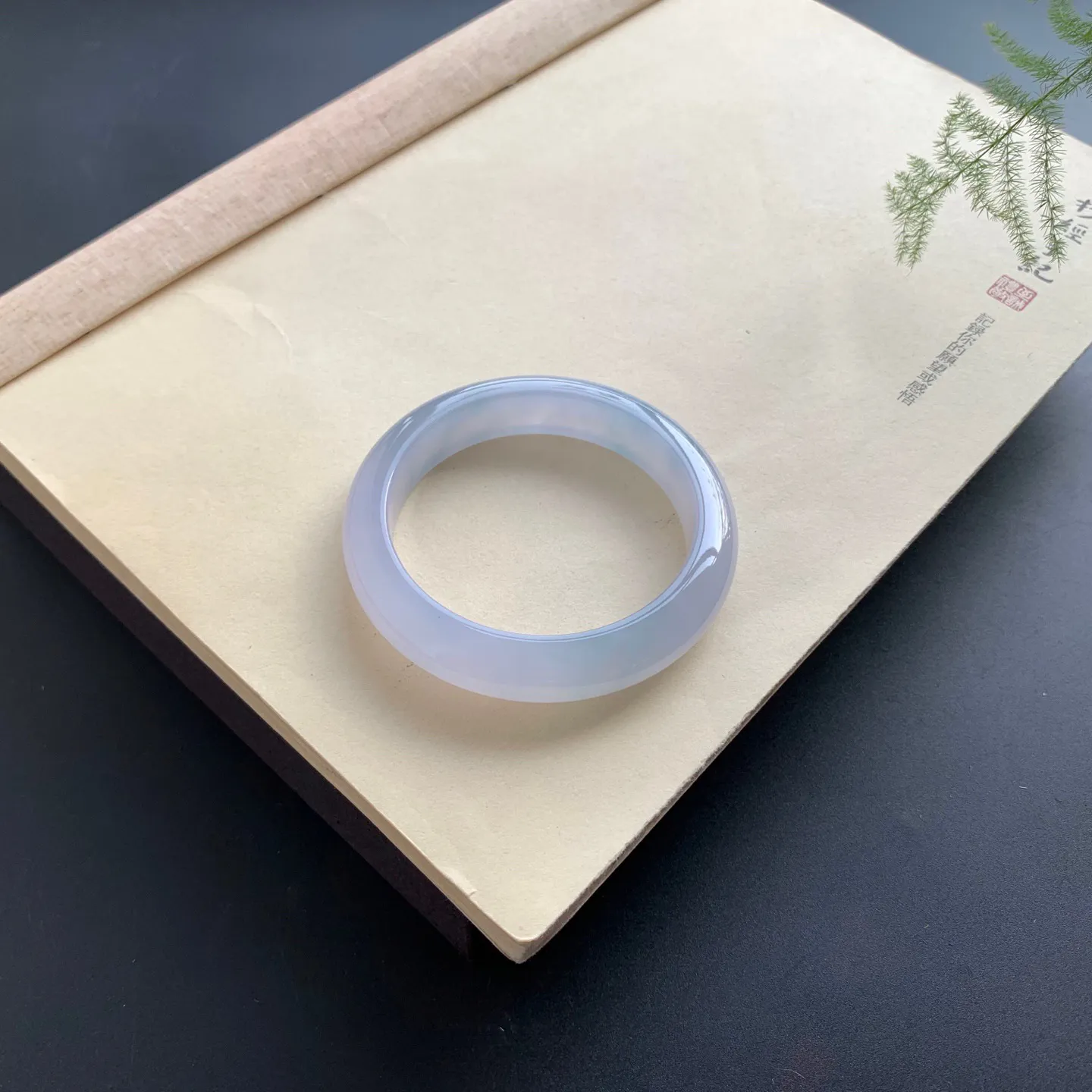 56.2圈口冰种正圈手镯 尺寸：56.2-12.5-8.8，无纹裂，冰透水润，胶感十足