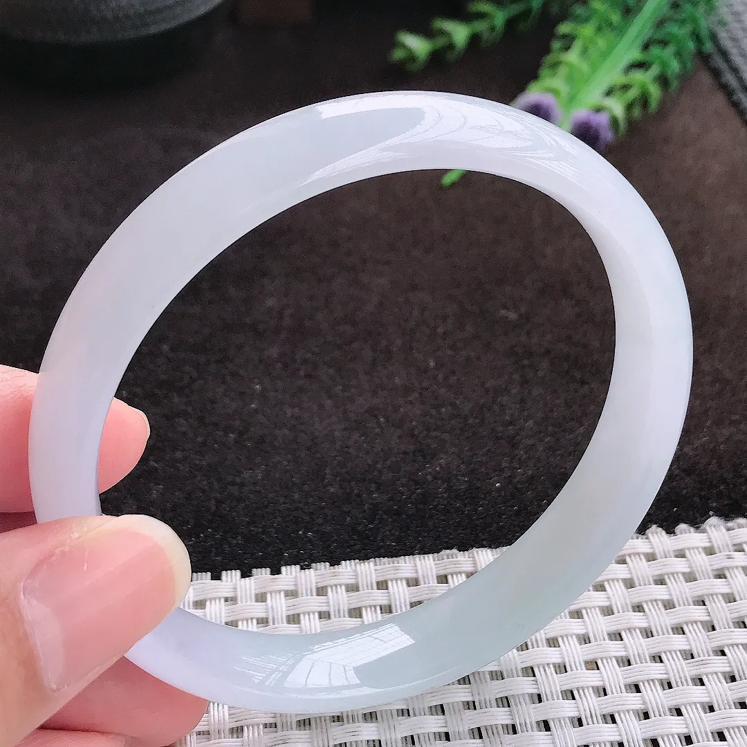 自然光64/12.9/6.8老坑冰透果冻胶白月光大圈口手镯宽边翡翠玉镯手环