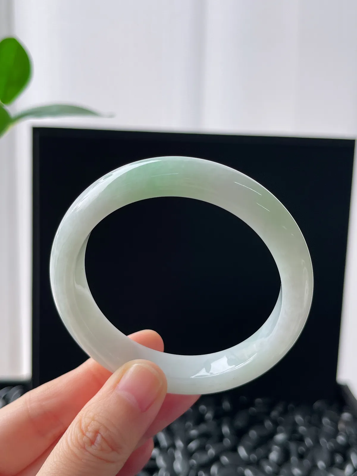 正圈54圈口，翡翠糯化种飘花手镯