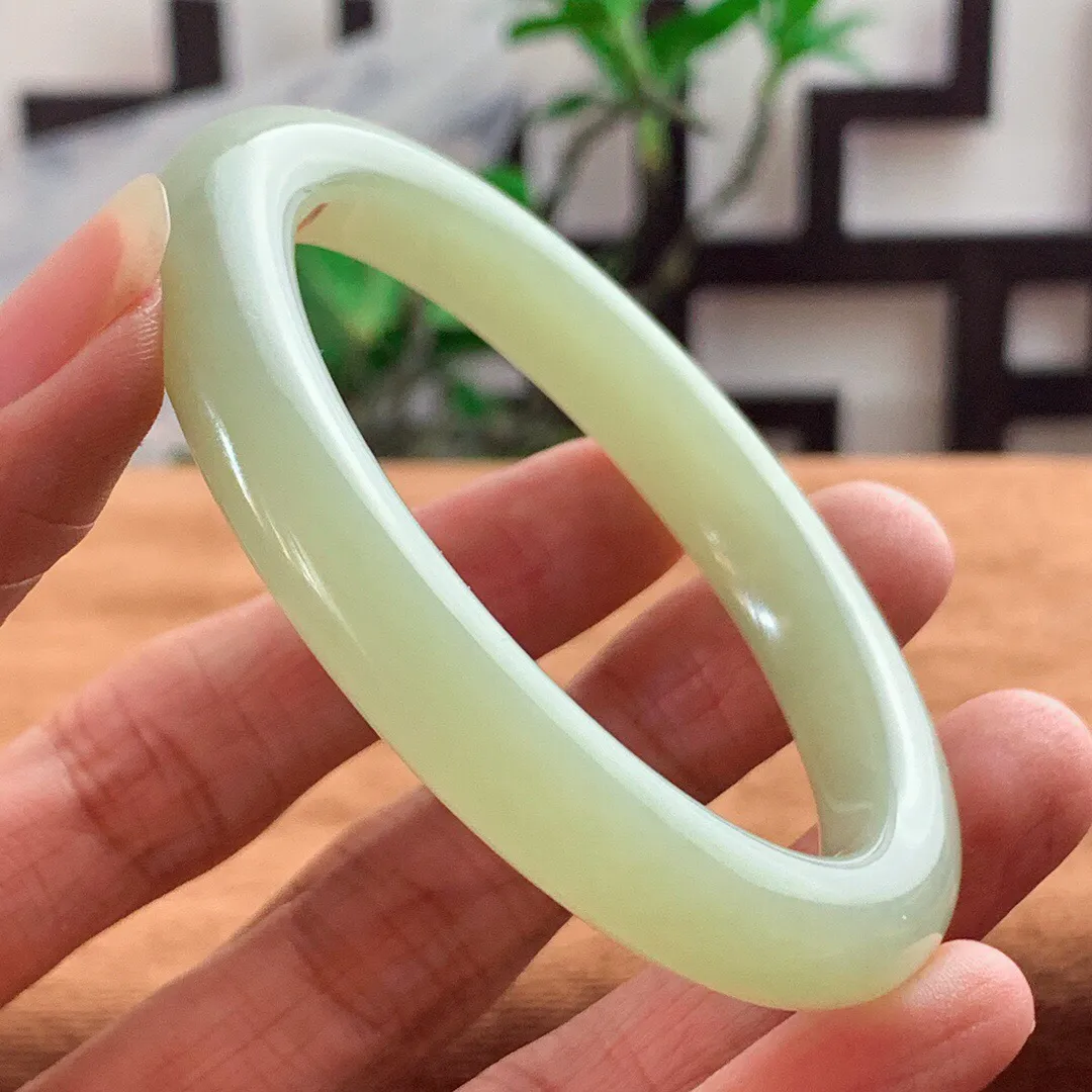 ……和田玉清水手镯62圈口63/7重24.5克 无裂无杂油润细腻佩戴魅力动人