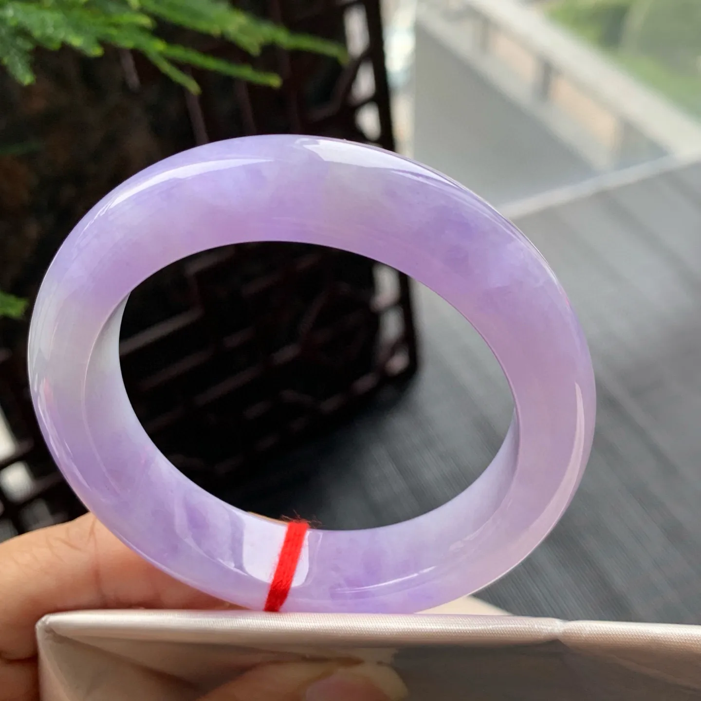 正圈满色紫罗兰 天然紫色晶体结构 尺寸:54.4/13.5/9.4 超美