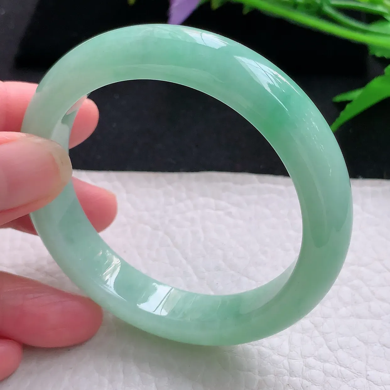 qn自然光54.5*12.2*8.5平安镯 天然缅甸翡翠甜绿宽边玉手镯 玉手环