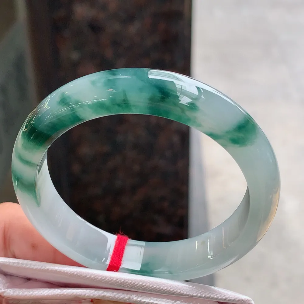 正圈冰飘花 无瑕 尺寸:55.4/12.2/7.9 花美️️