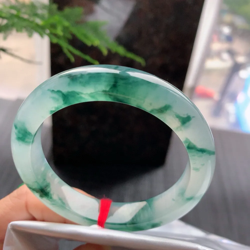 正圈冰玻飘花 无瑕 尺寸:57.1/12.5/9 花美 种水好