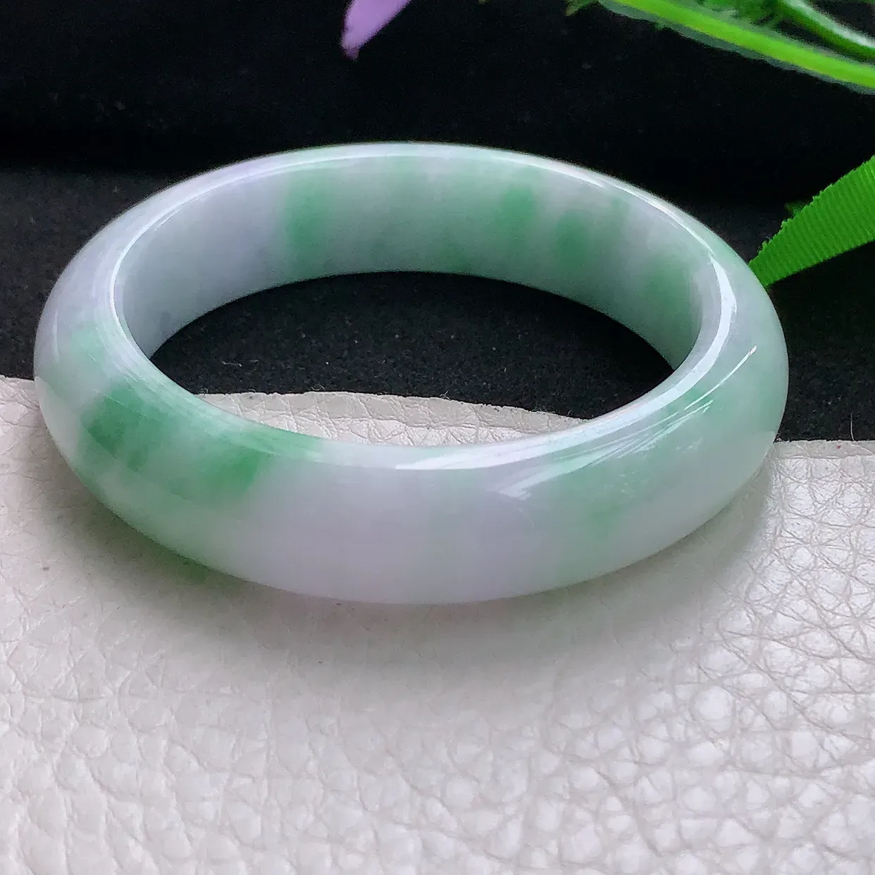 xh小圈口51*13.3*8.3平安镯 天然缅甸翡翠秀气春带彩正圈珠宝玉手镯