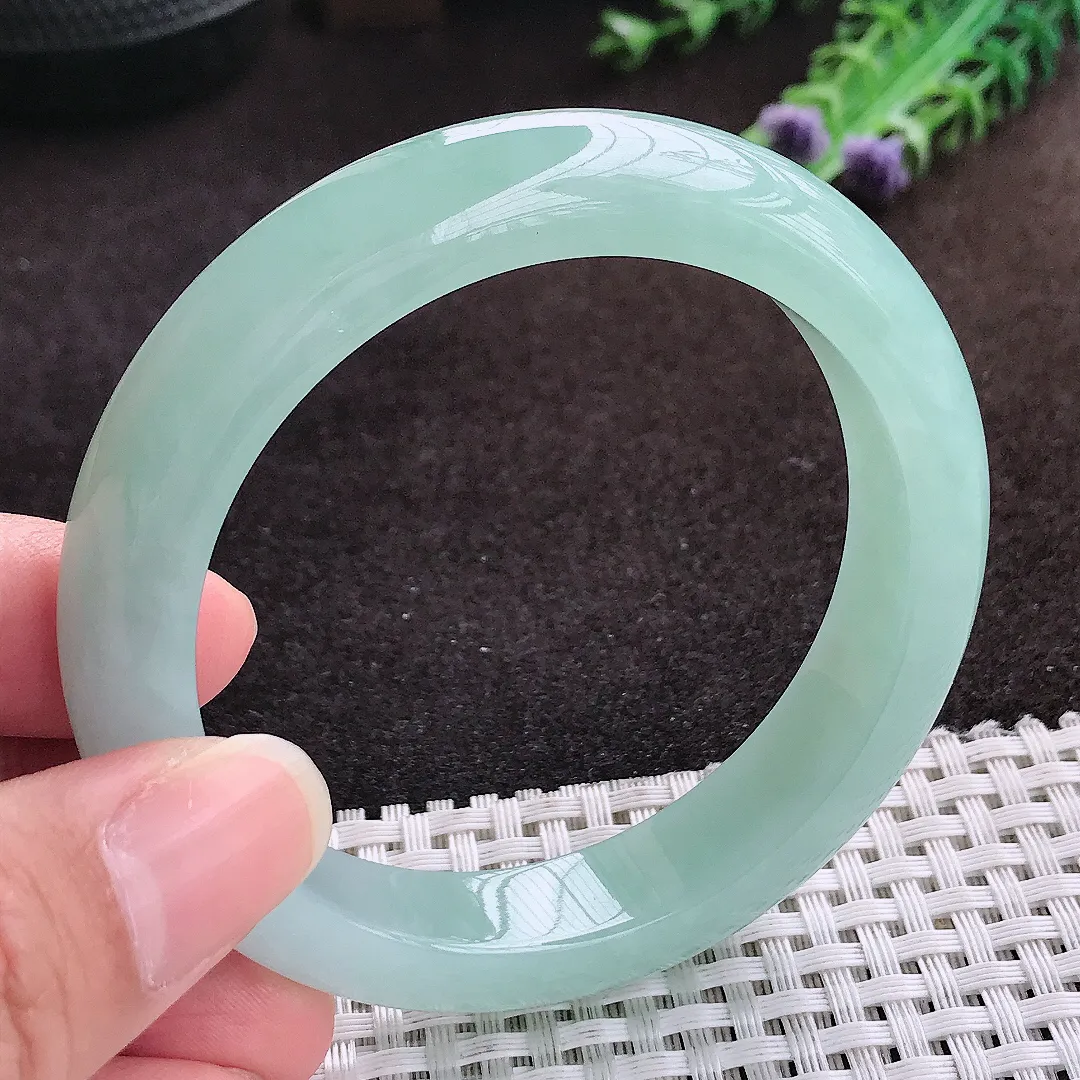 自然光56/12.3/9老坑冰胶水灵冰晴天空蓝手镯宽边翡翠玉镯手环