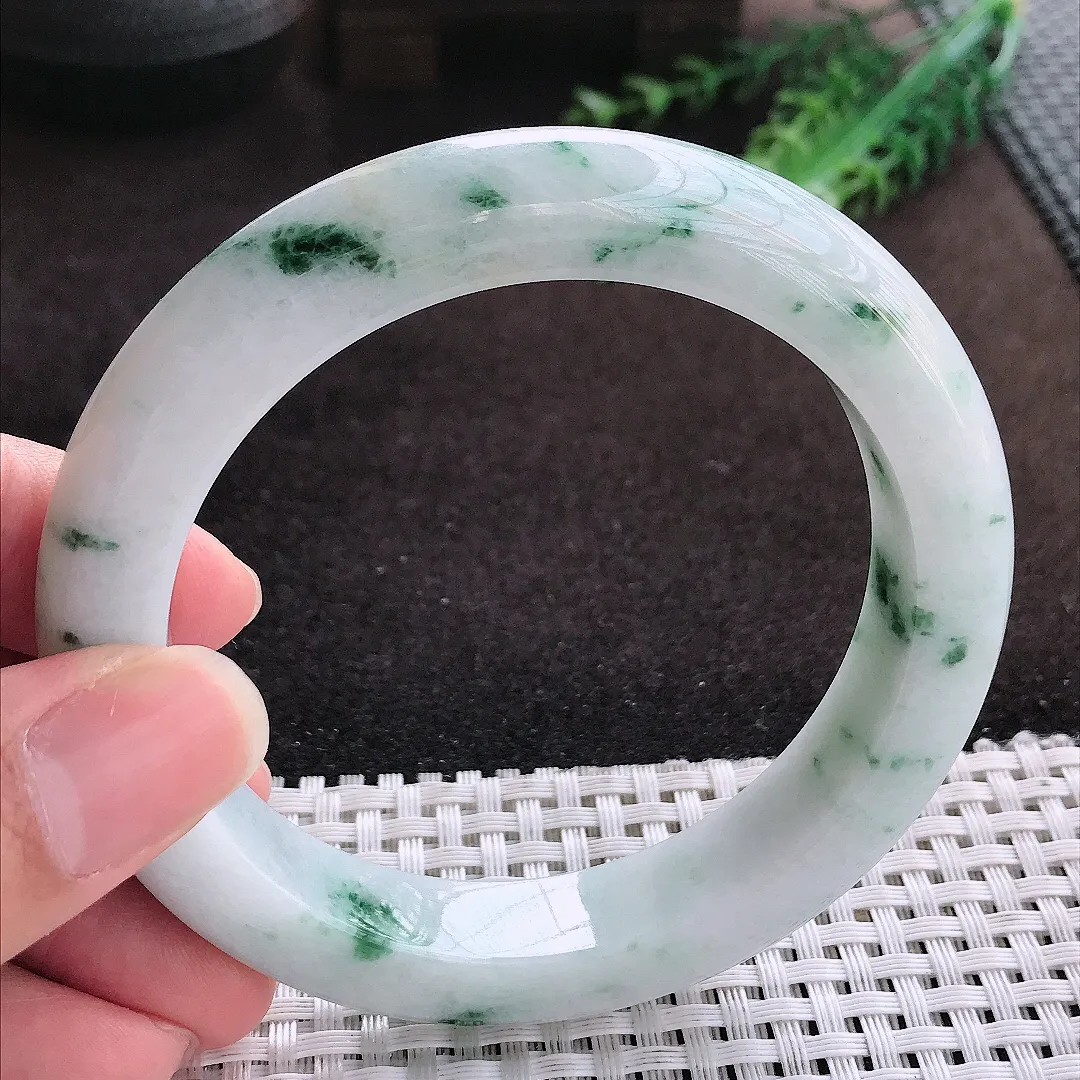 自然光60.5/12.5/10老坑精美温润飘花大圈口手镯宽边翡翠玉镯手环