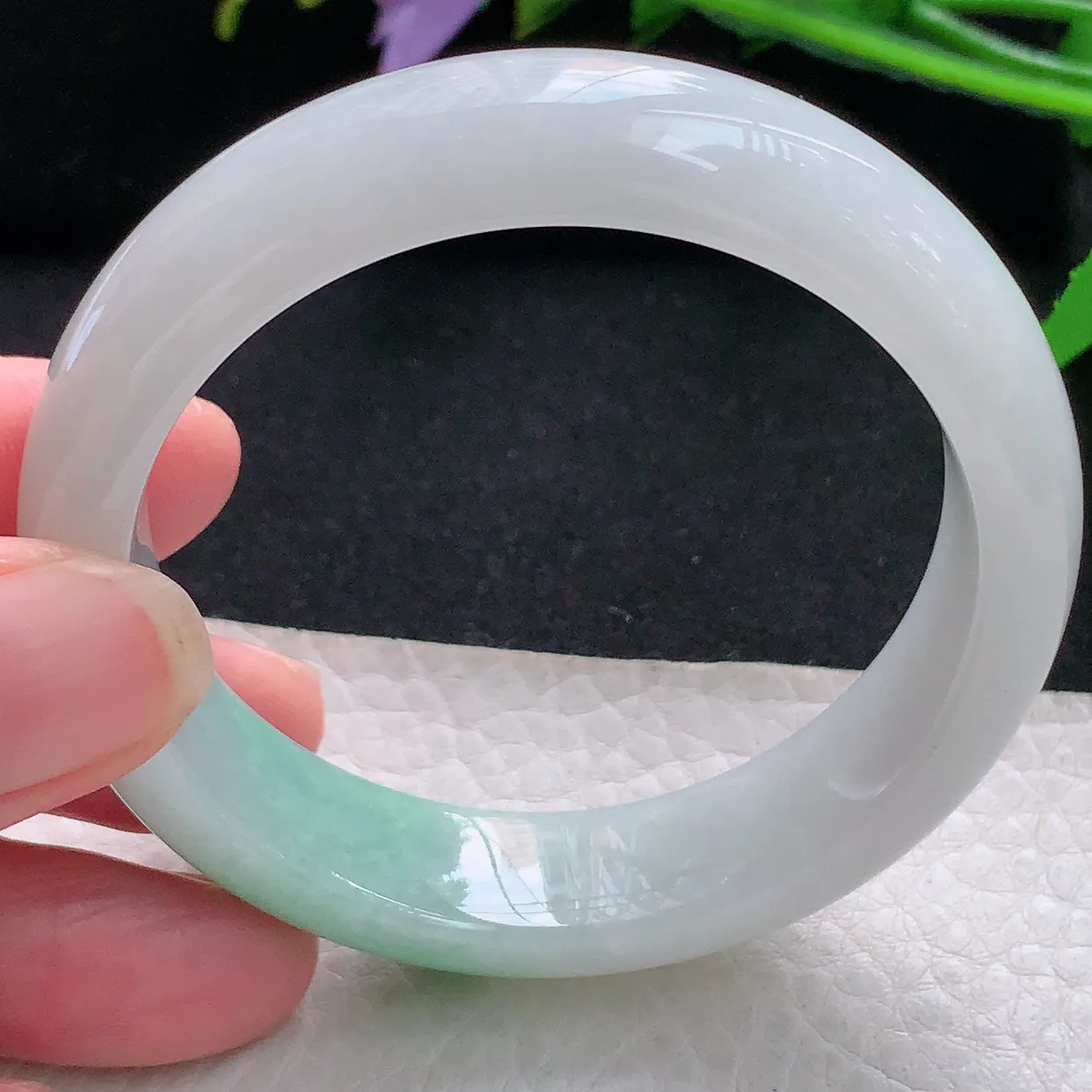 yh小圈口51.5*13.5*7.5平安镯 天然缅甸翡翠秀气飘绿宽边珠宝玉手镯 玉手环