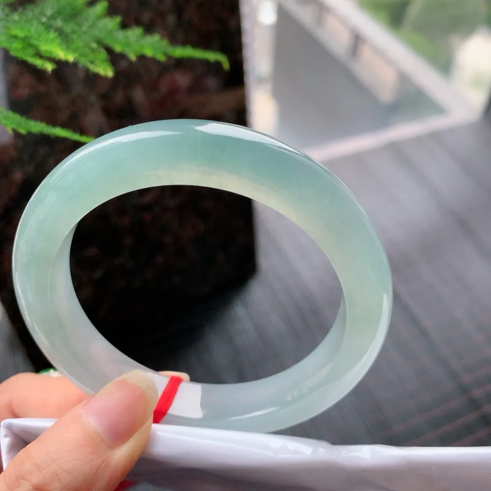 正圈高冰蓝绿 无瑕 尺寸:60.4/12.1/10.4 种色俱佳️️