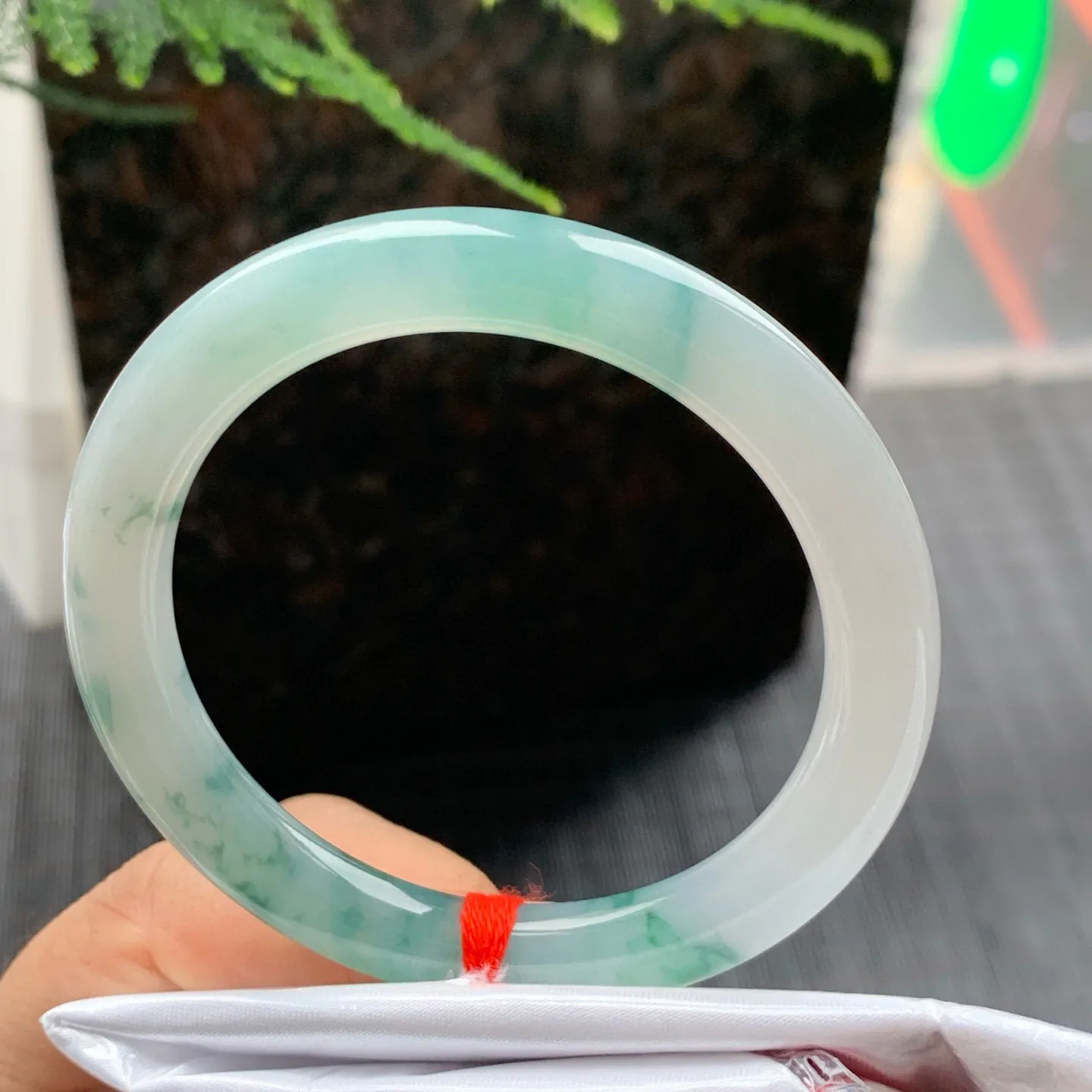 圆条冰飘花 无瑕 尺寸:52.6/7.9/8.3 花美️️