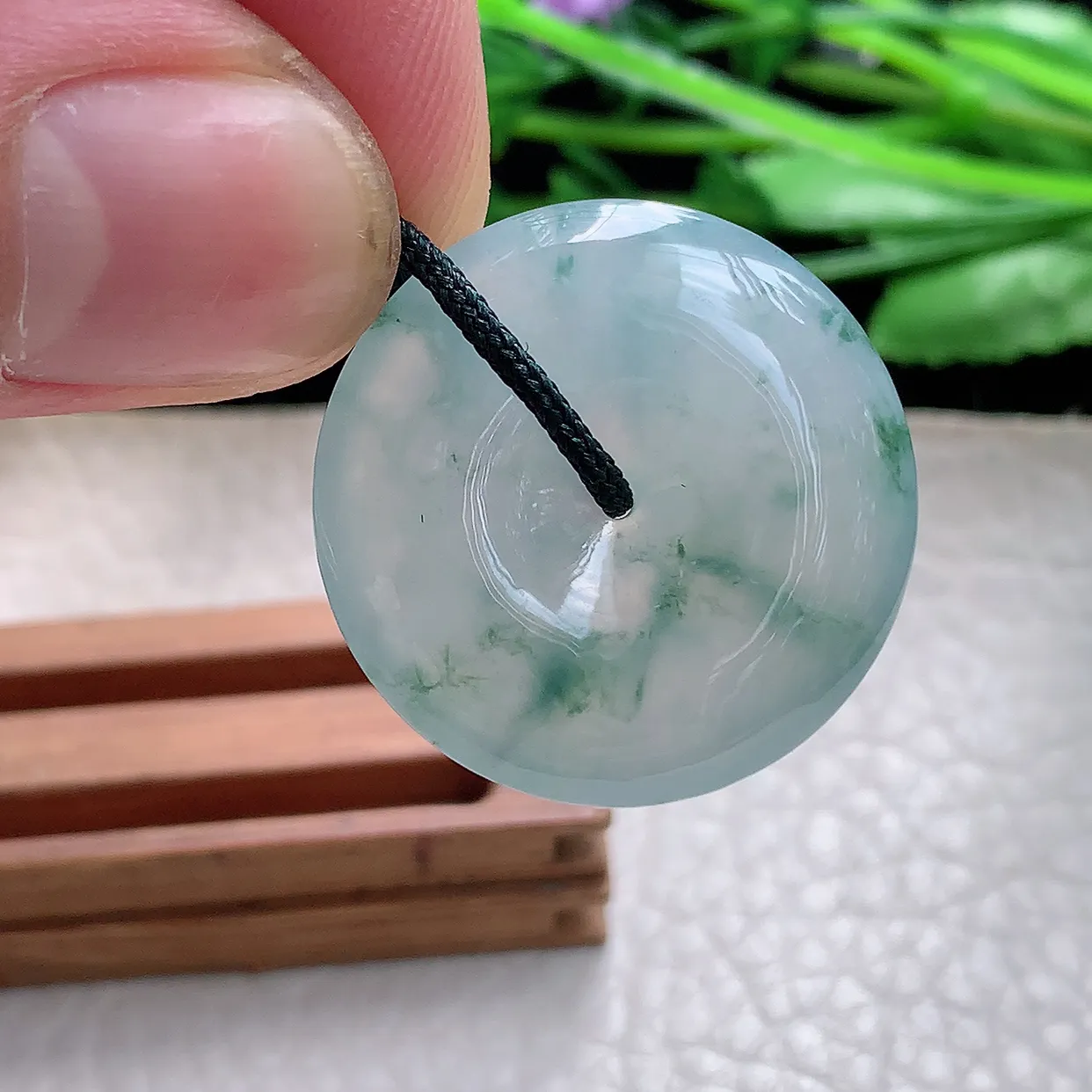 gp自然光27.6*6天然缅甸翡翠冰胶饱满飘花平安扣 玉扣玉吊坠