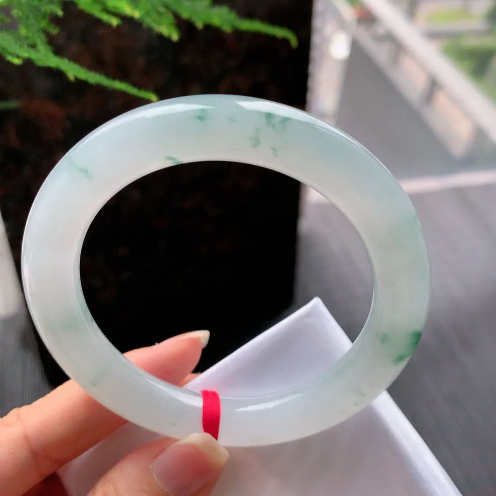 圆条高冰飘花 无瑕 尺寸:57.4/10.7 花美 种水好