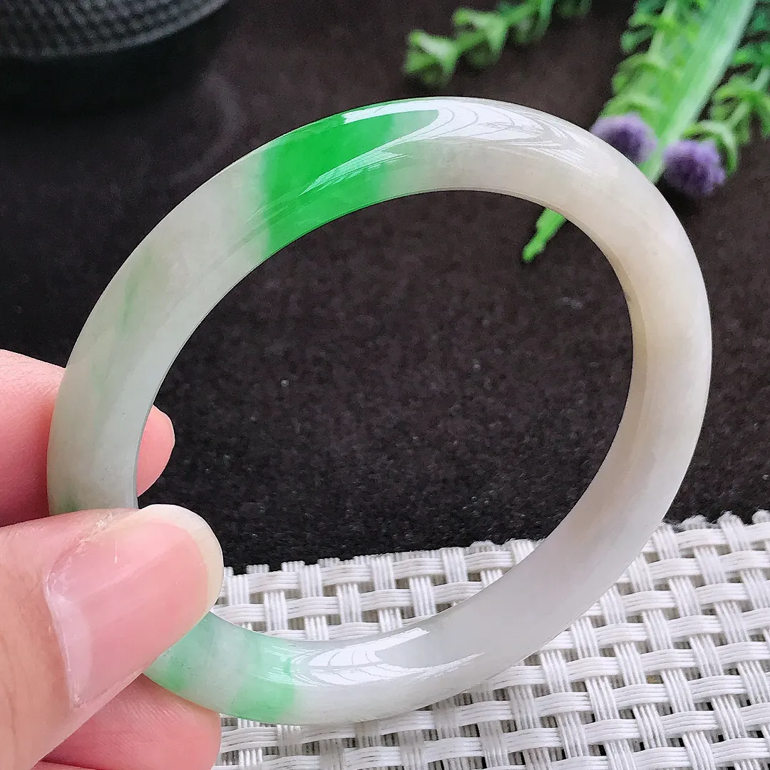 自然光51/8.5/7.8老坑精美温润飘阳绿圆条手镯翡翠玉镯手环